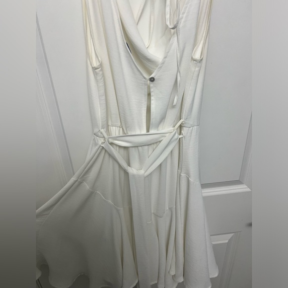 She + Sky Cowl Neck Dress - Picture 5 of 6